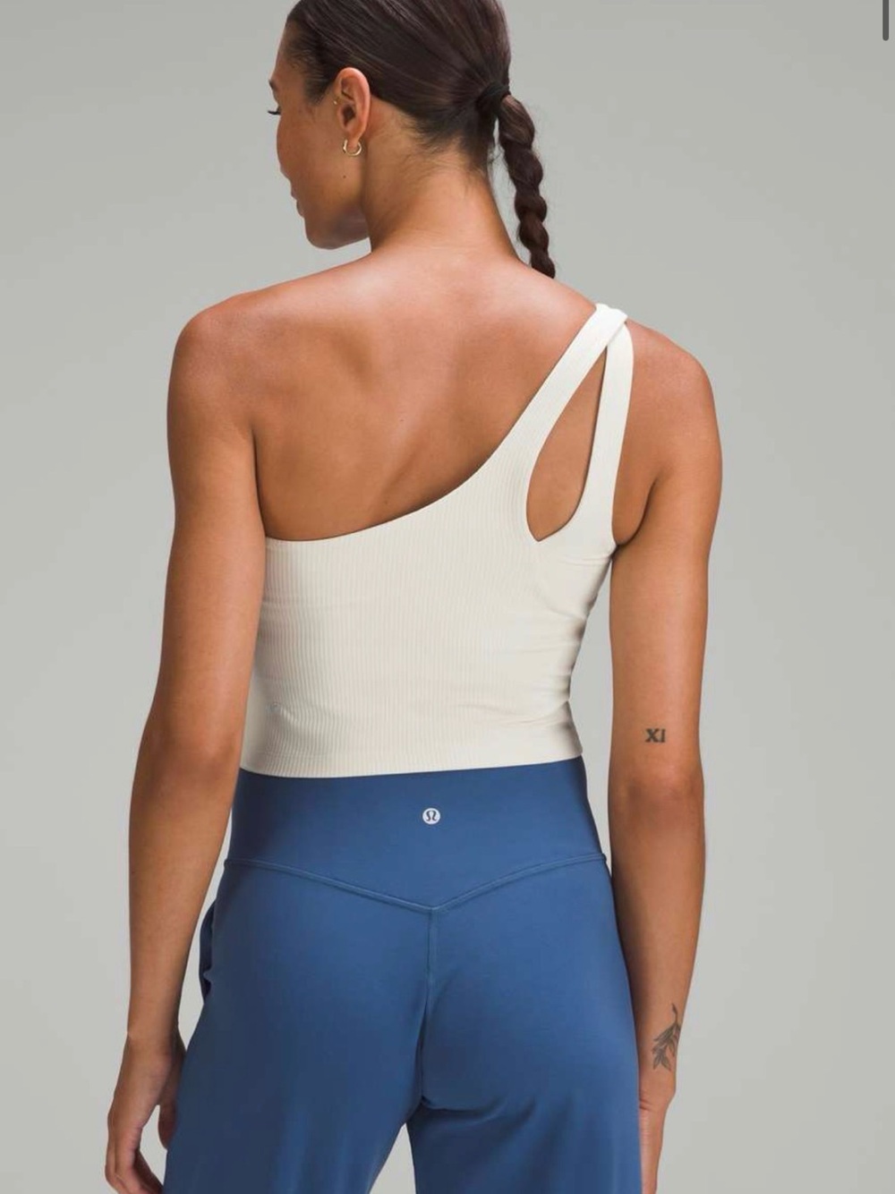 lululemon athletica One-Shoulder Ribbed Crop Top in Cream